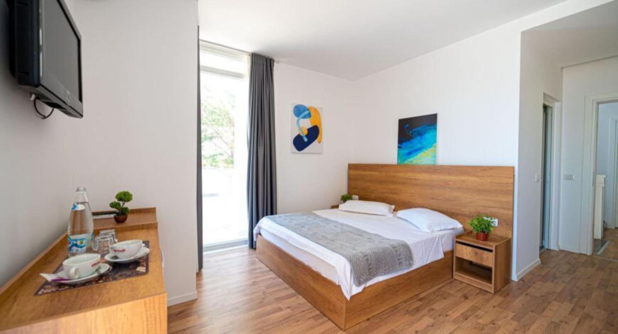 Hotel Besani Durrës Buitenkant foto