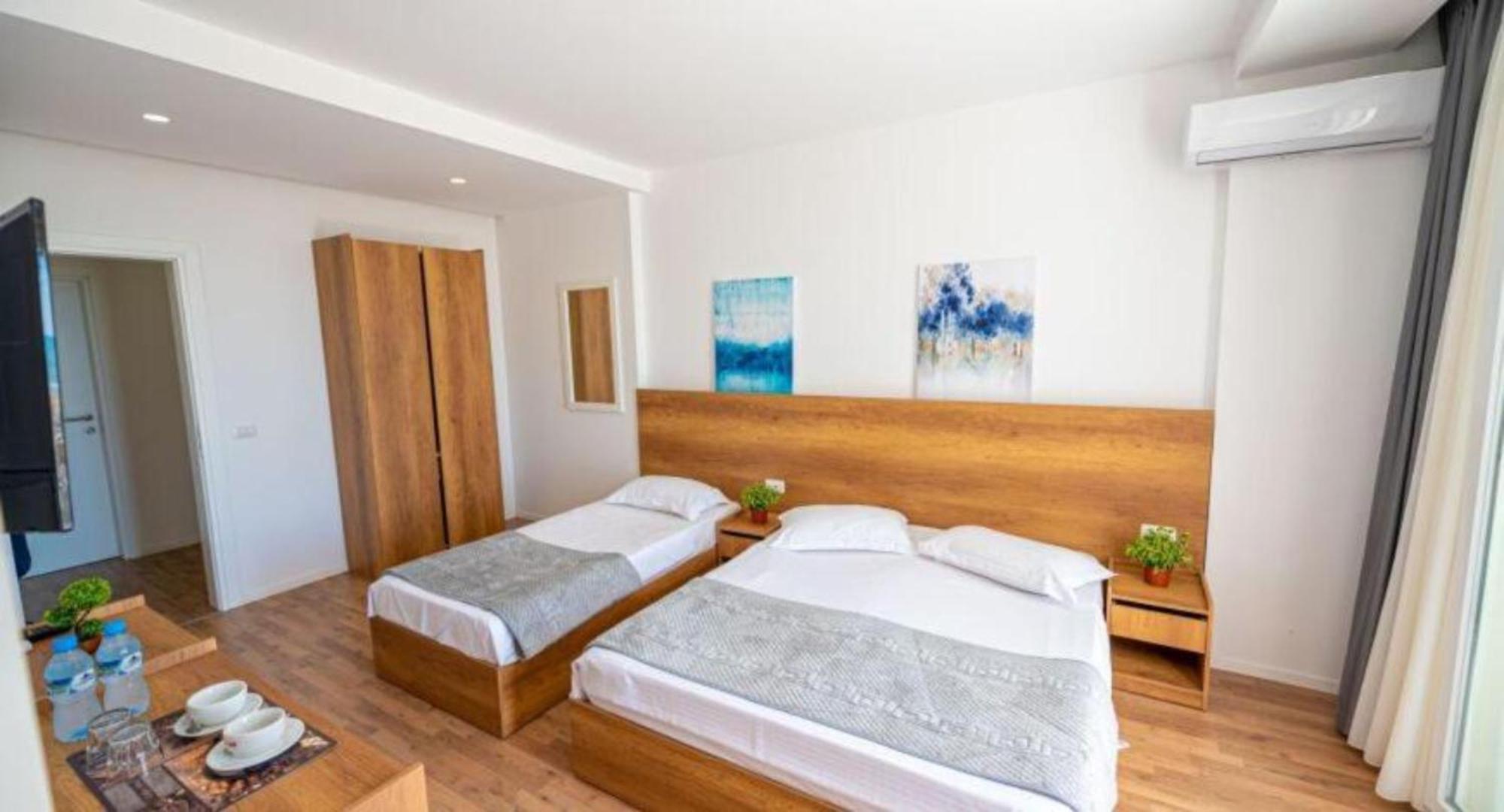 Hotel Besani Durrës Buitenkant foto