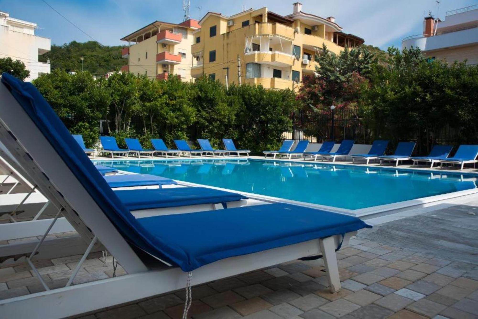Hotel Besani Durrës Buitenkant foto